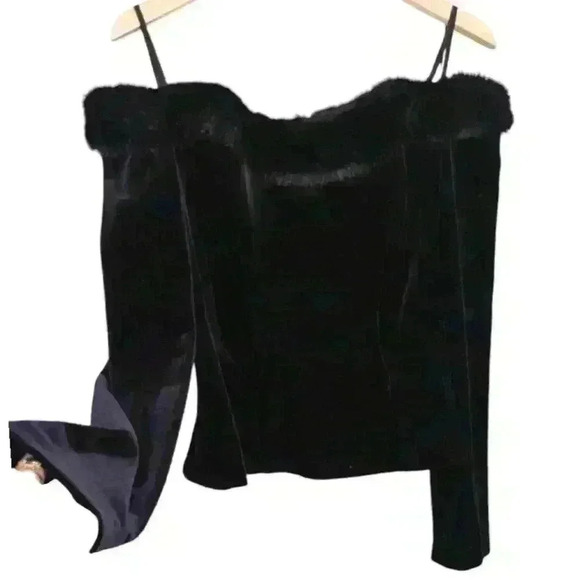 dressbarn collection Faux Fur Neckline Off Shoulder Black Velvet Long Sleeve Top - Picture 1 of 16